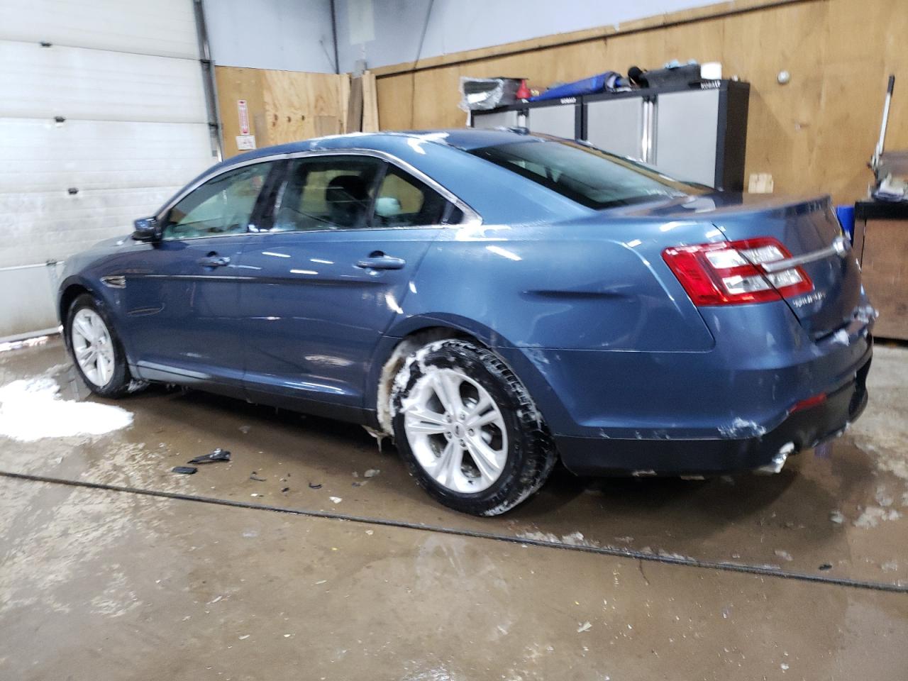 2018 Ford Taurus - Image 2