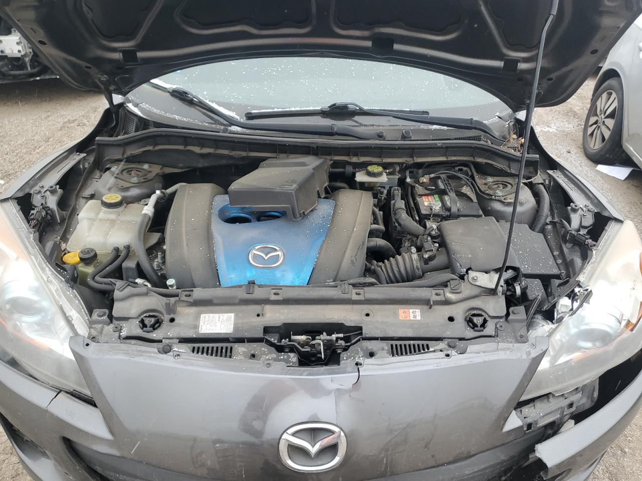 2013 Mazda 3 - Image 11