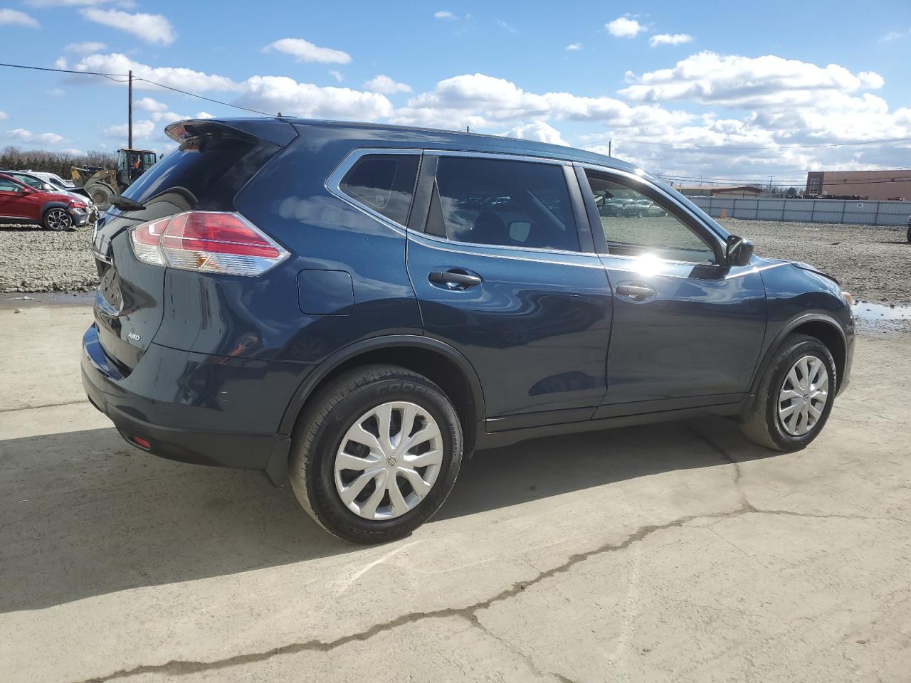 2016 Nissan Rogue - Image 3