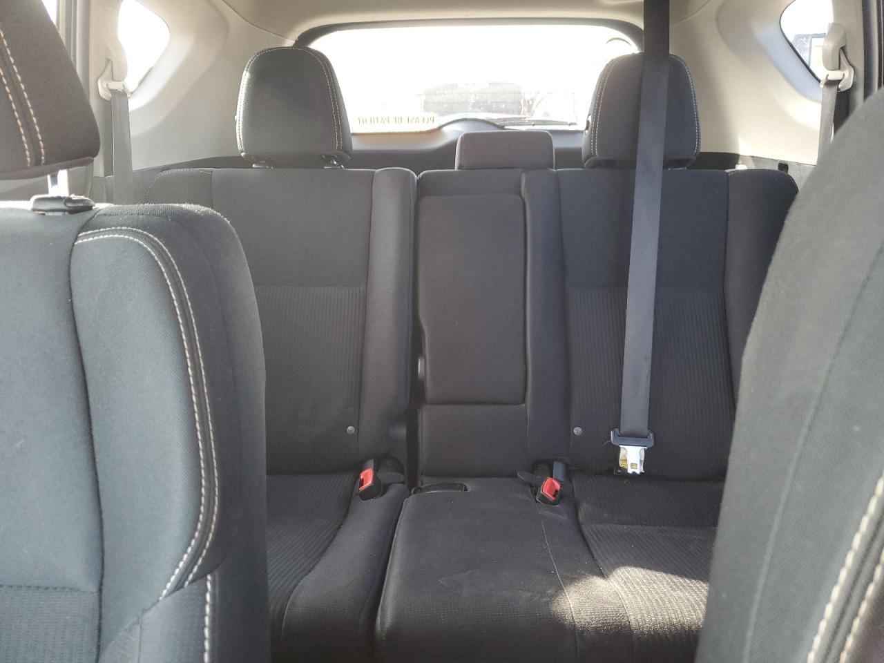 2015 Toyota RAV 4 - Image 10