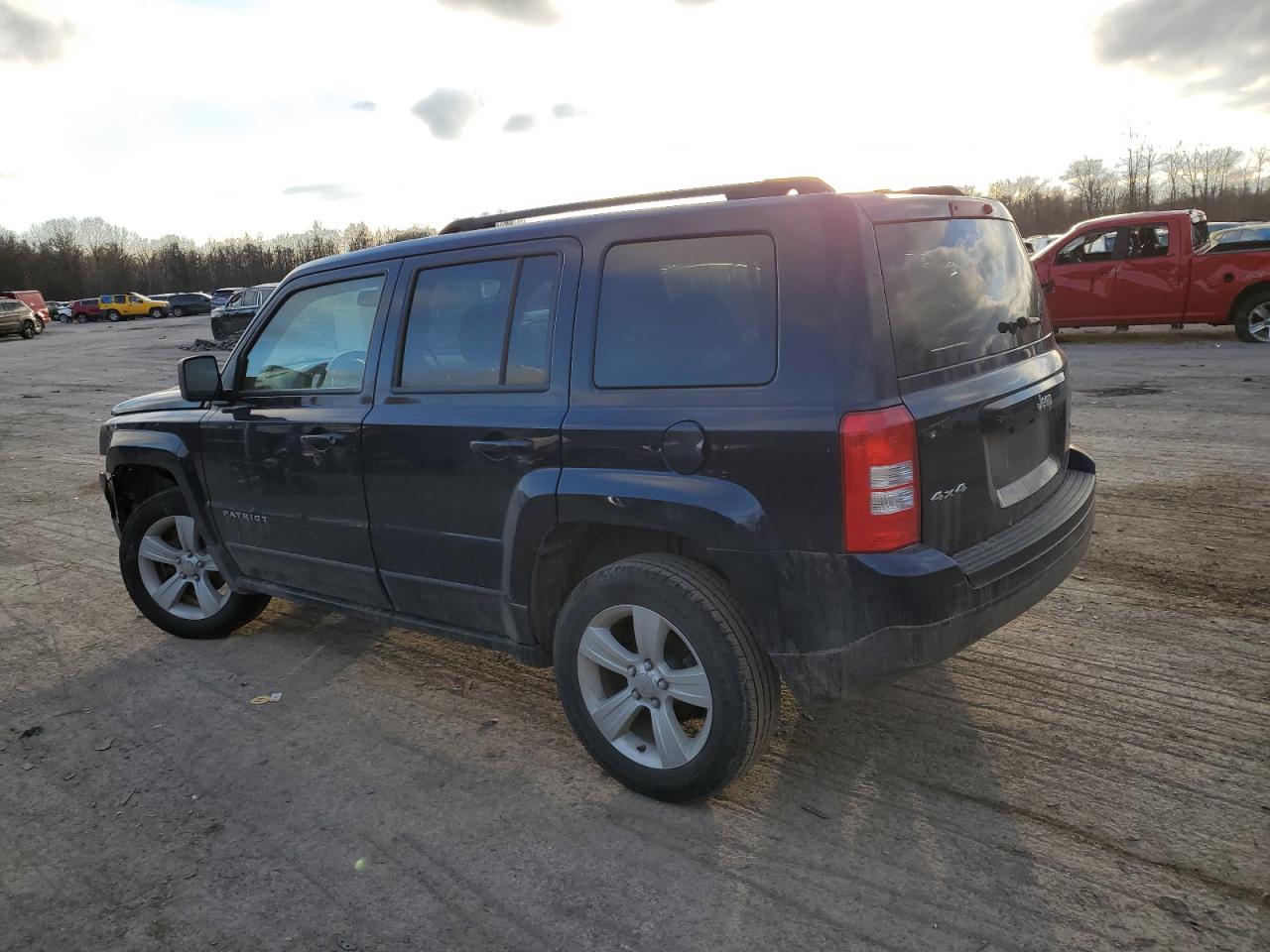 2017 Jeep Liberty (Patriot) - Image 2