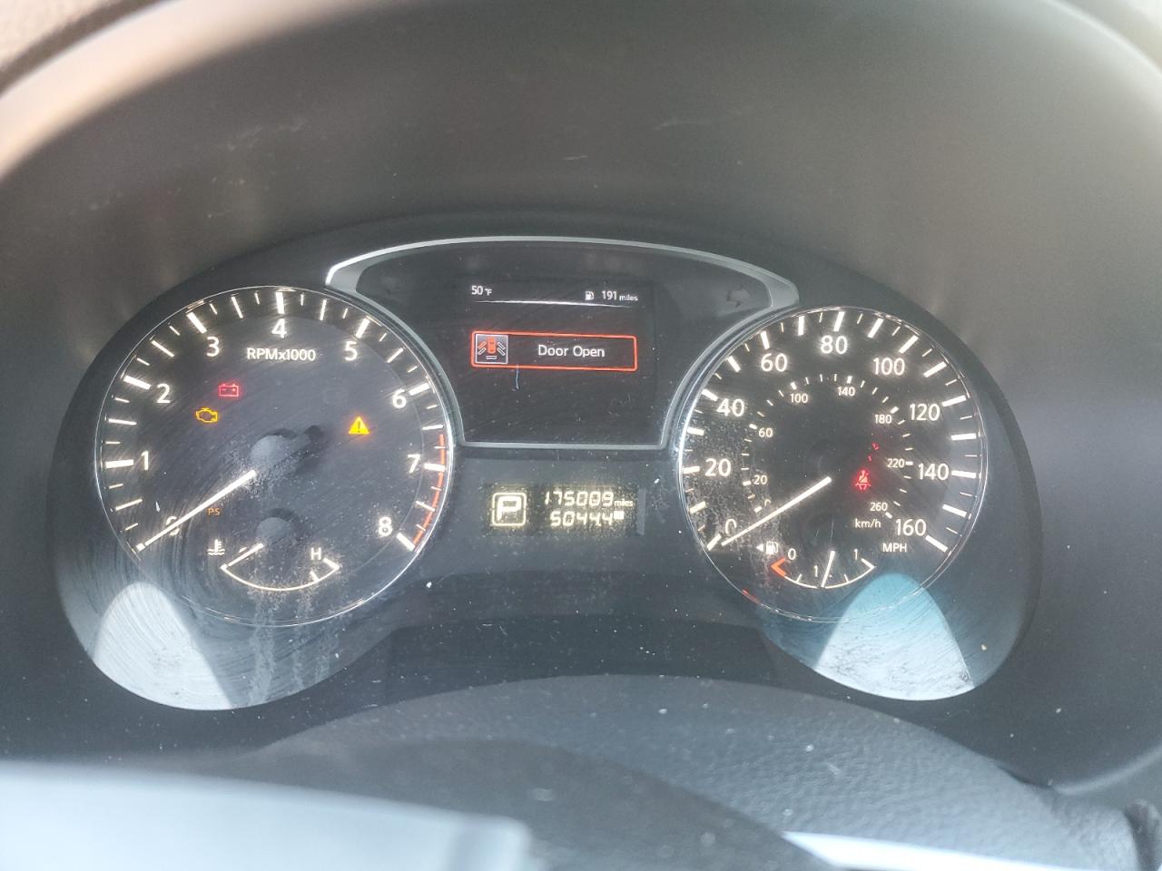 2015 Nissan Altima - Image 9