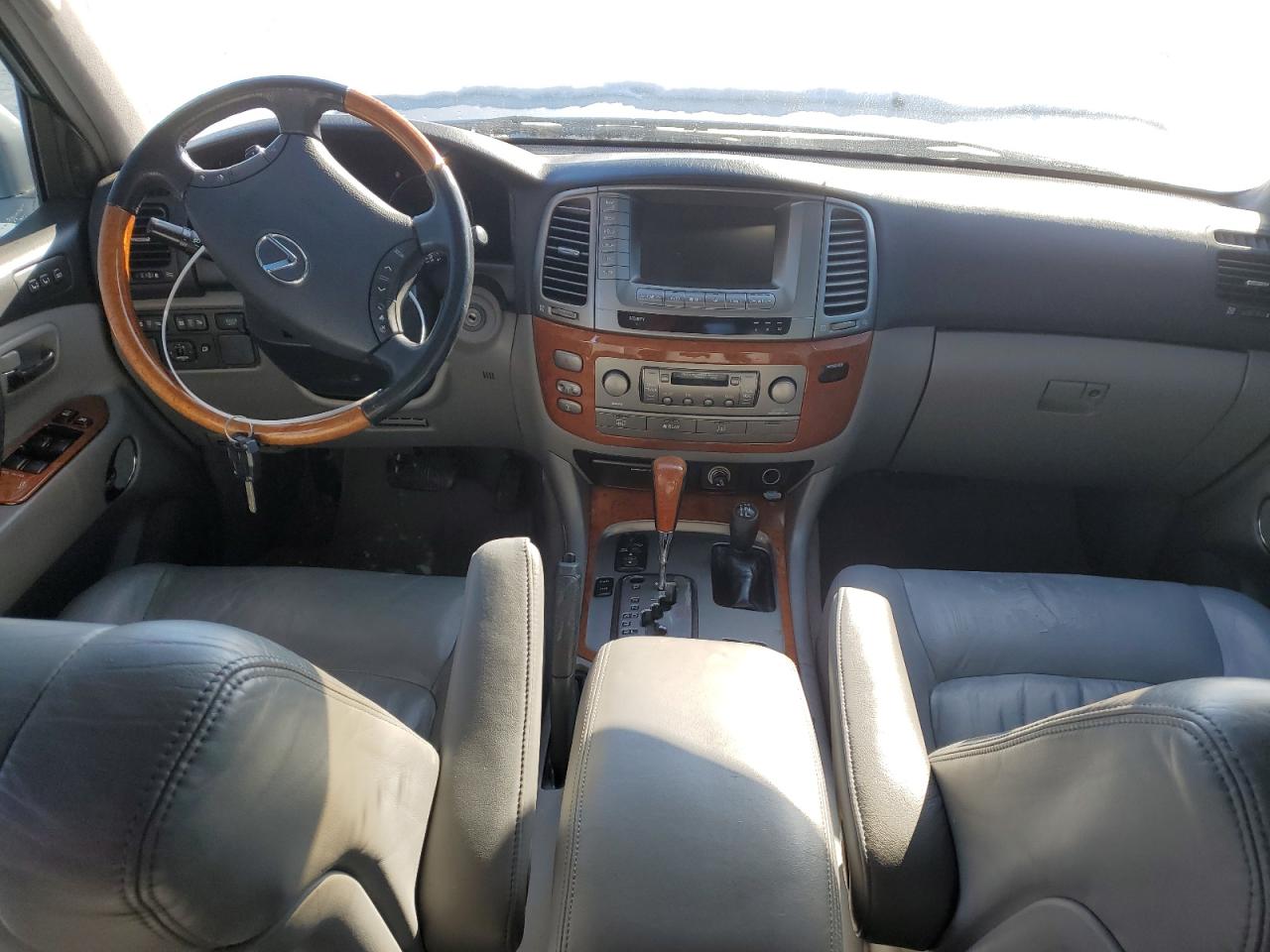 2006 Lexus LX - Image 8