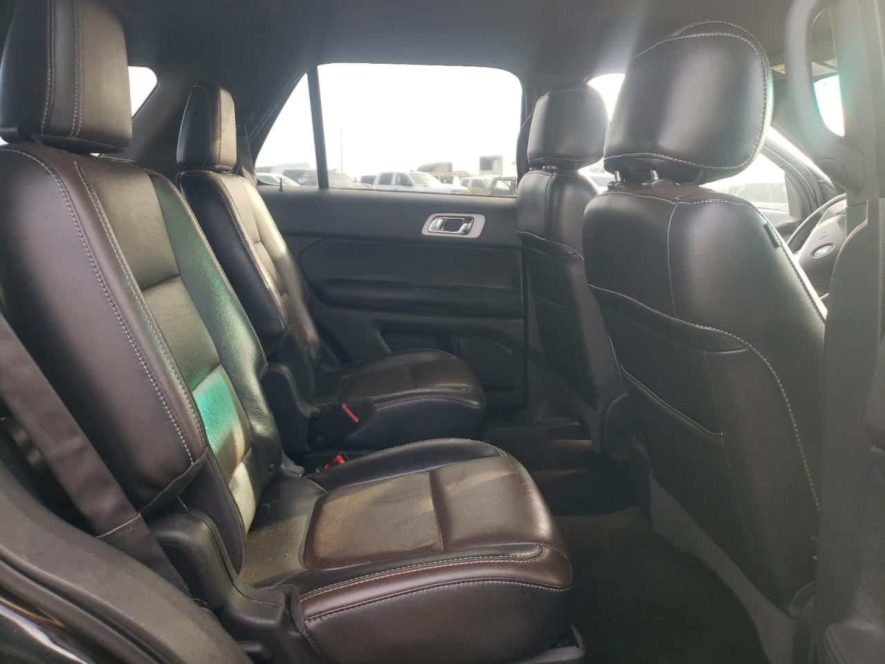 2013 Ford Explorer - Image 11