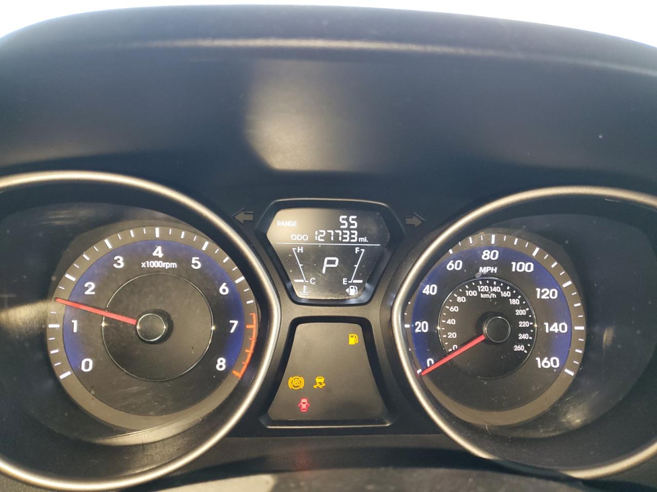 2013 Hyundai Elantra - Image 9