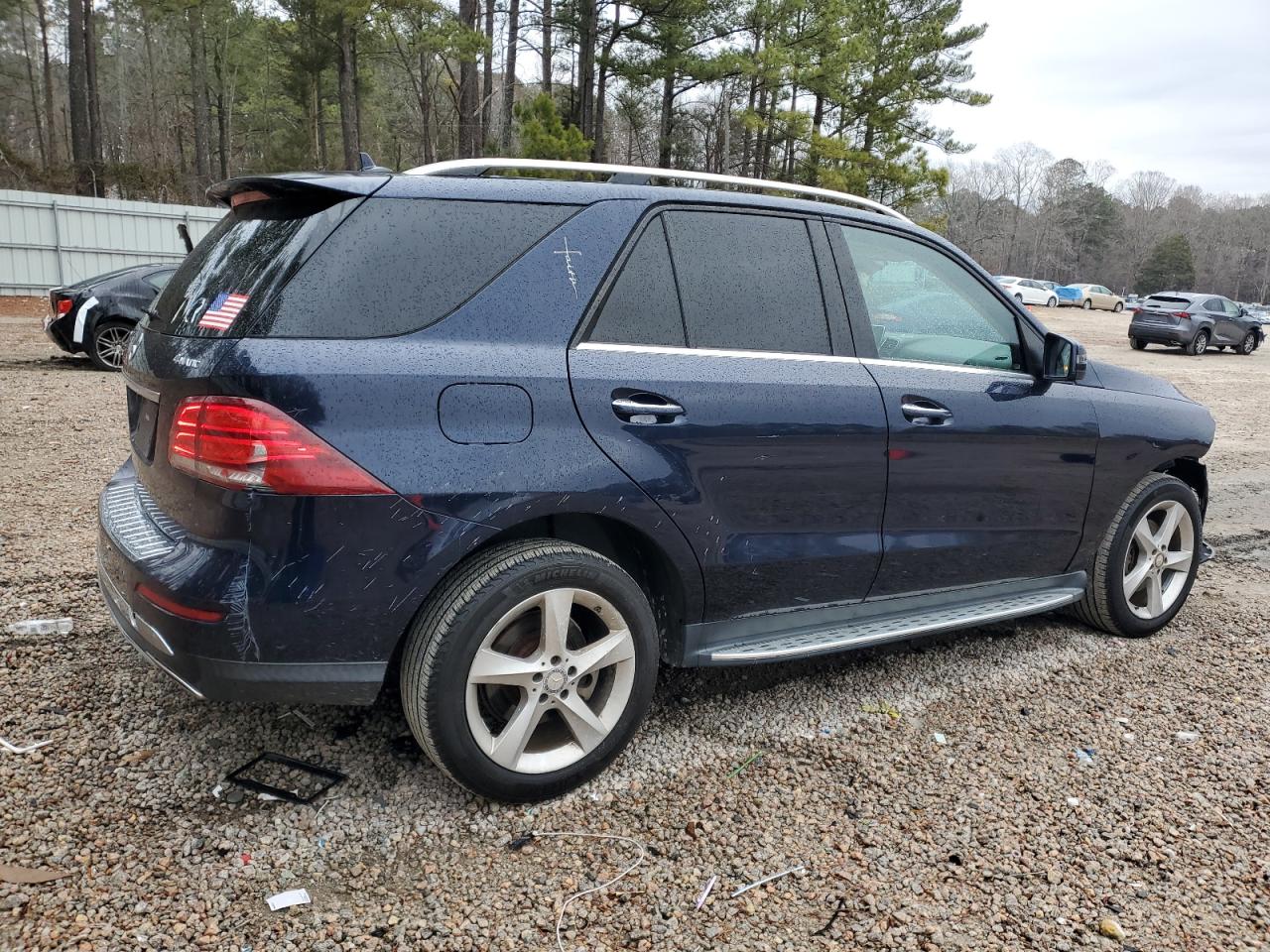 2016 Mercedes-Benz GLE - Image 3