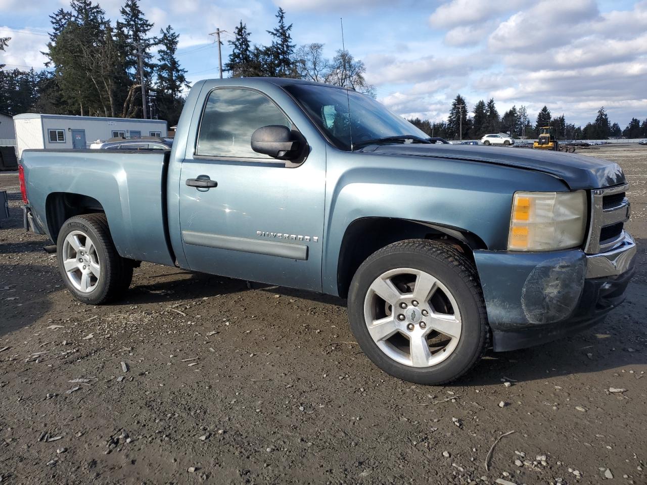 2008 Chevrolet Silverado - Image 4