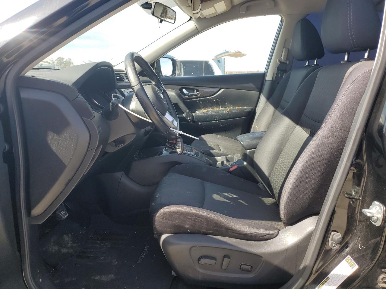 2018 Nissan Rogue - Image 7