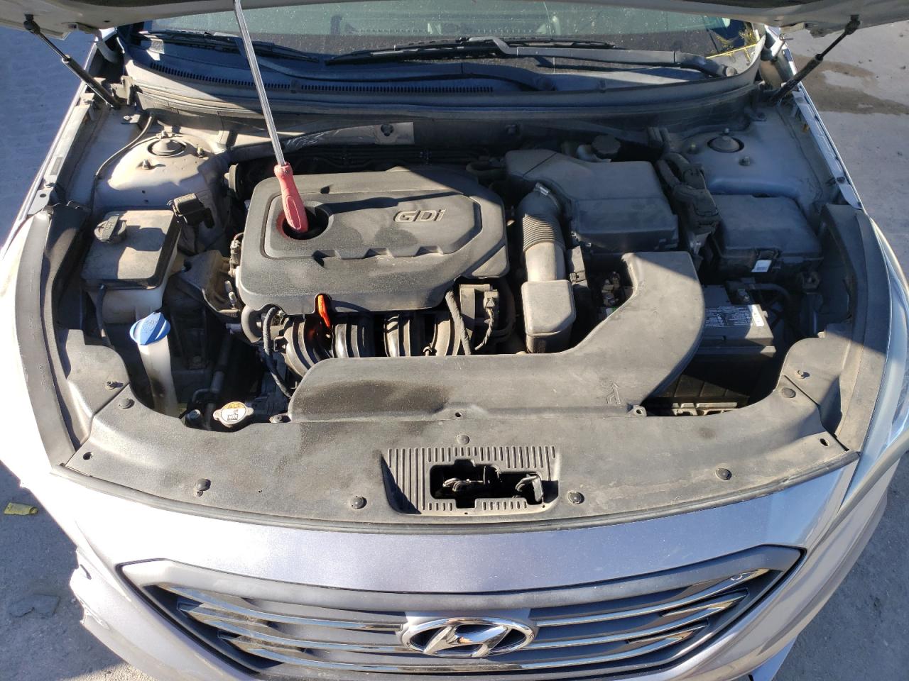 2015 Hyundai Sonata - Image 13