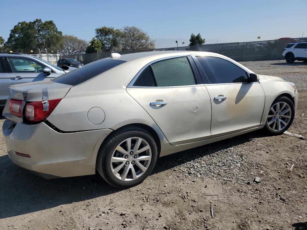 2014 Chevrolet Malibu - Image 3