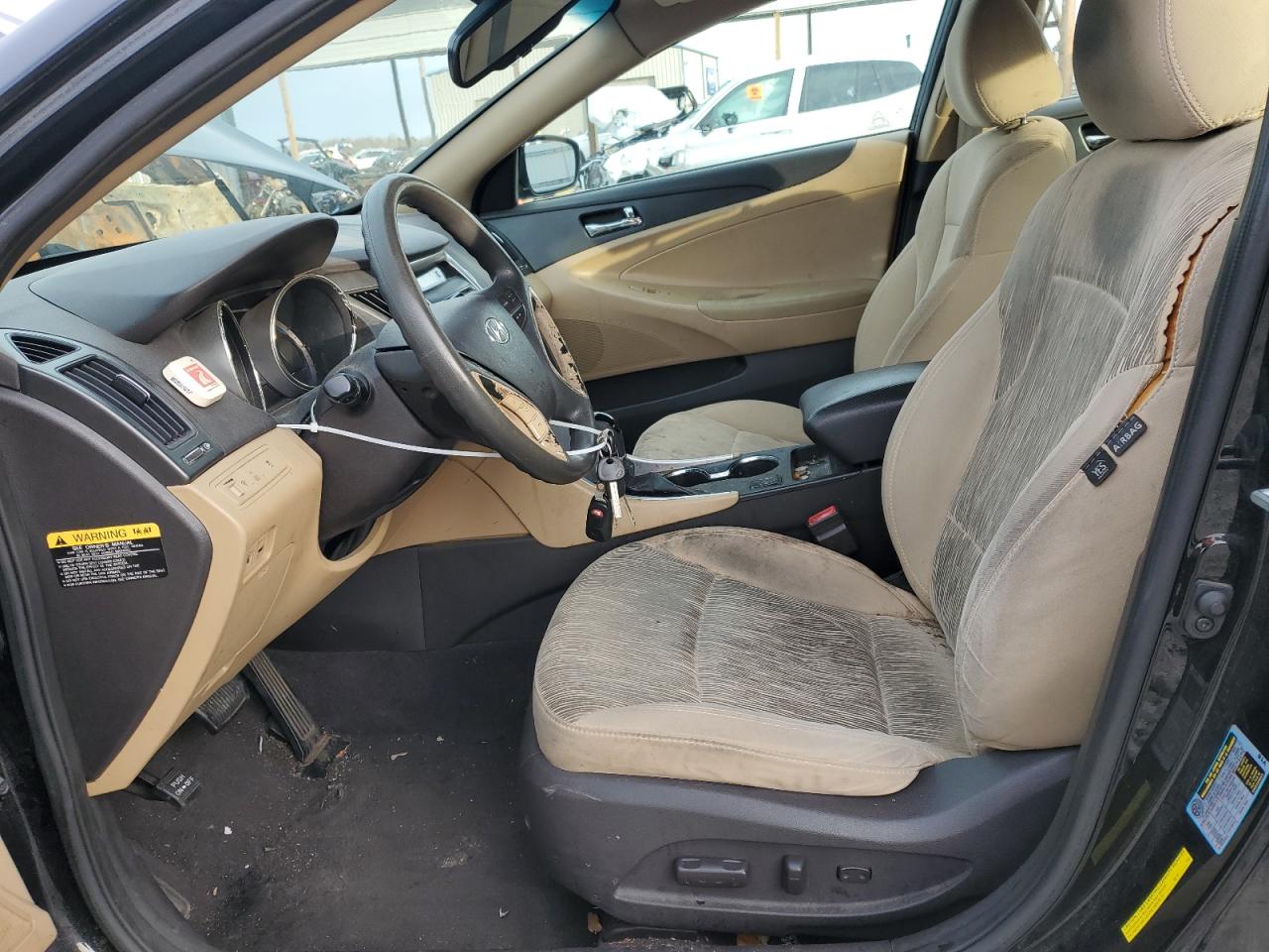 2013 Hyundai Sonata - Image 8