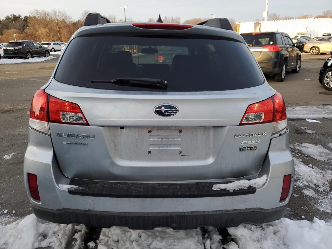 2012 Subaru Outback - Image 6
