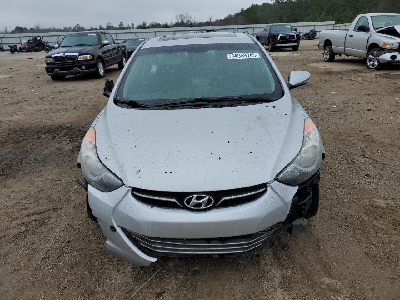 2013 Hyundai Elantra - Image 5