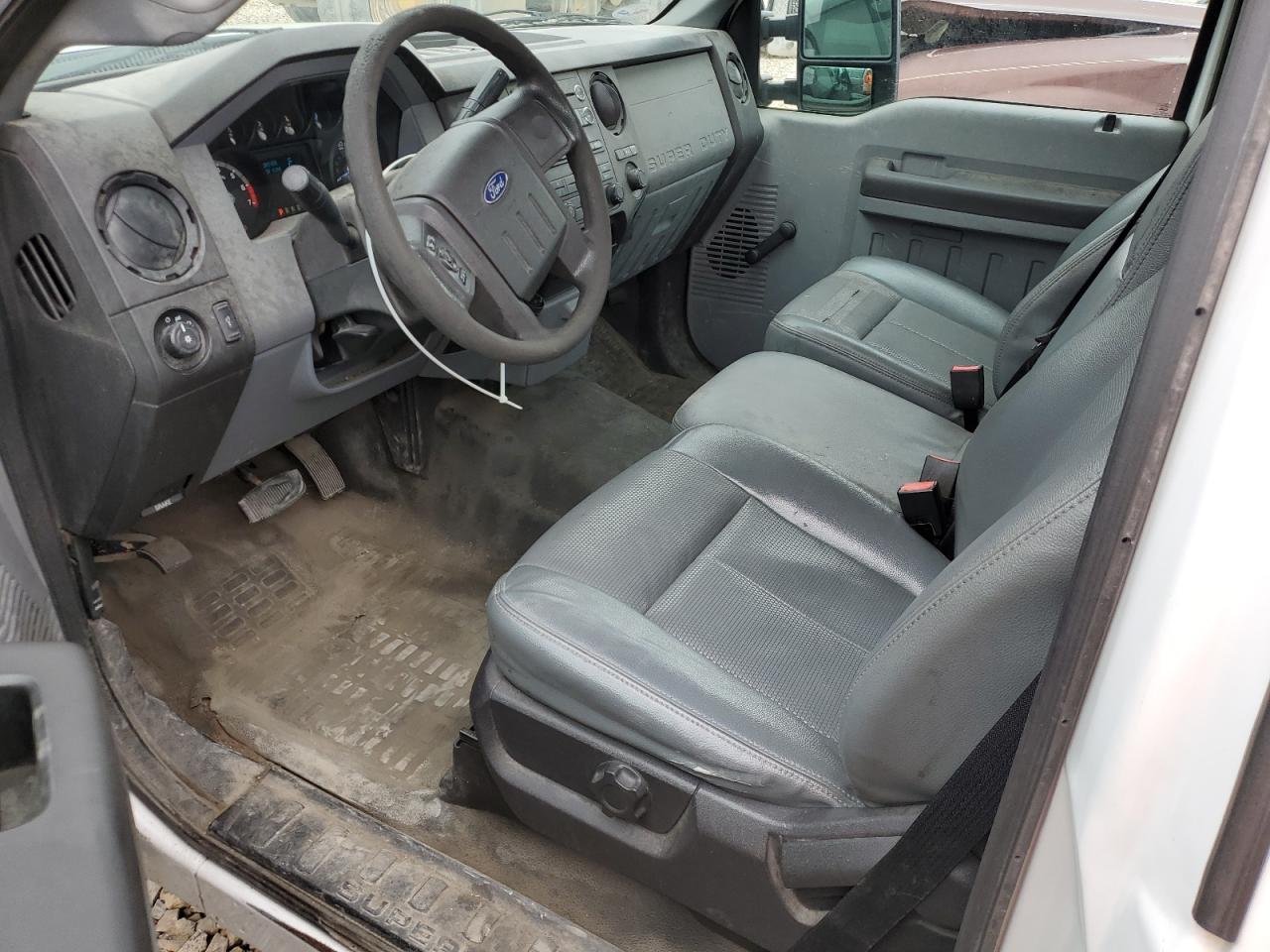 2015 Ford F250 - Image 8