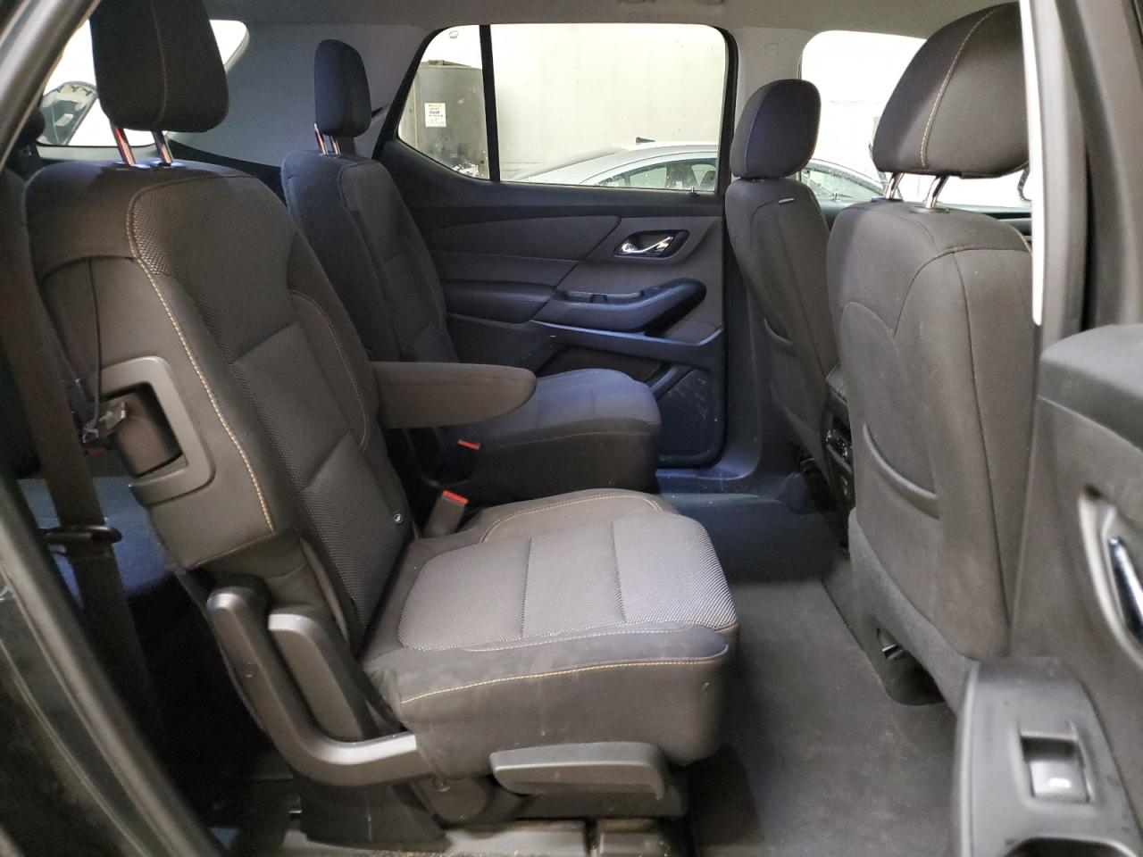 2018 Chevrolet Traverse - Image 11