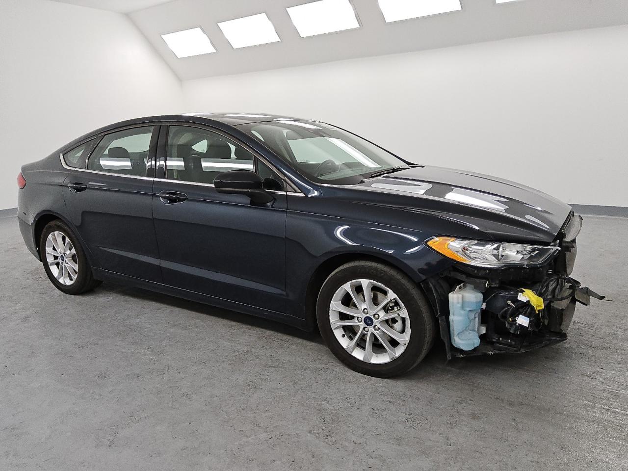 2020 Ford Fusion - Image 4