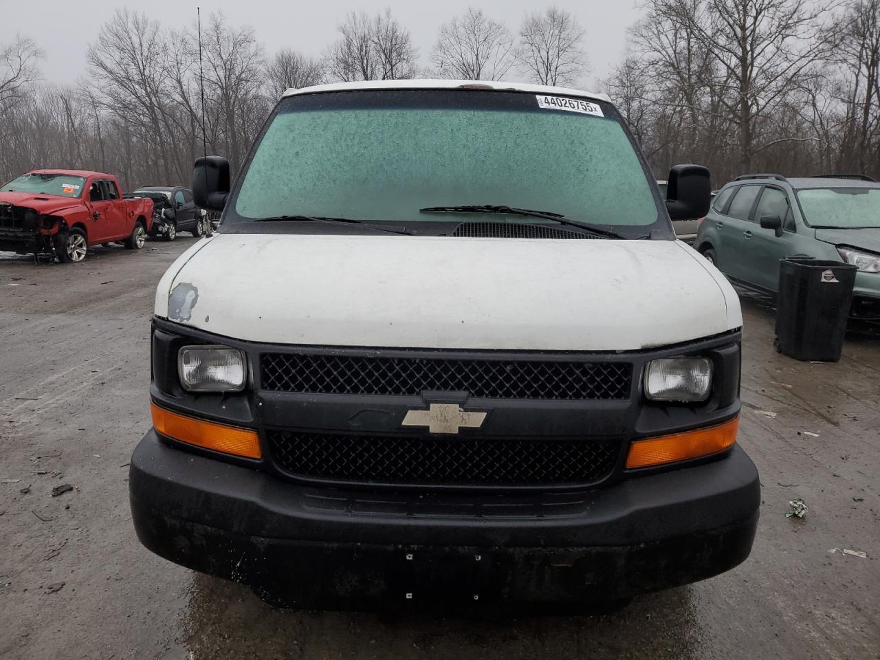 2004 Chevrolet Express - Image 5