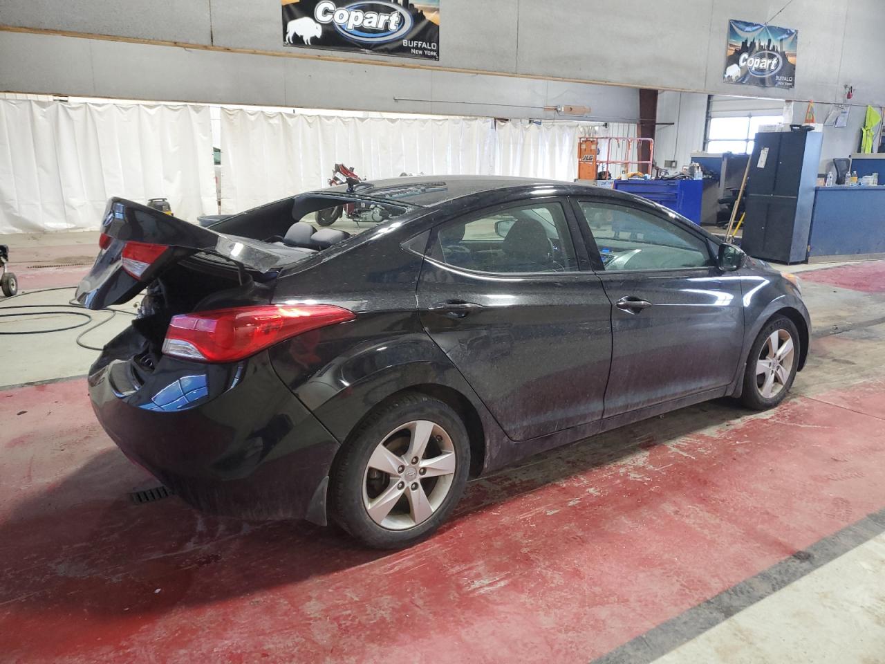 2013 Hyundai Elantra - Image 3