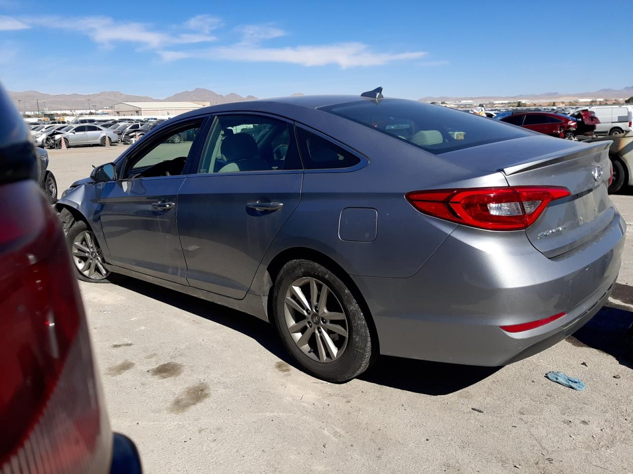 2015 Hyundai Sonata - Image 2