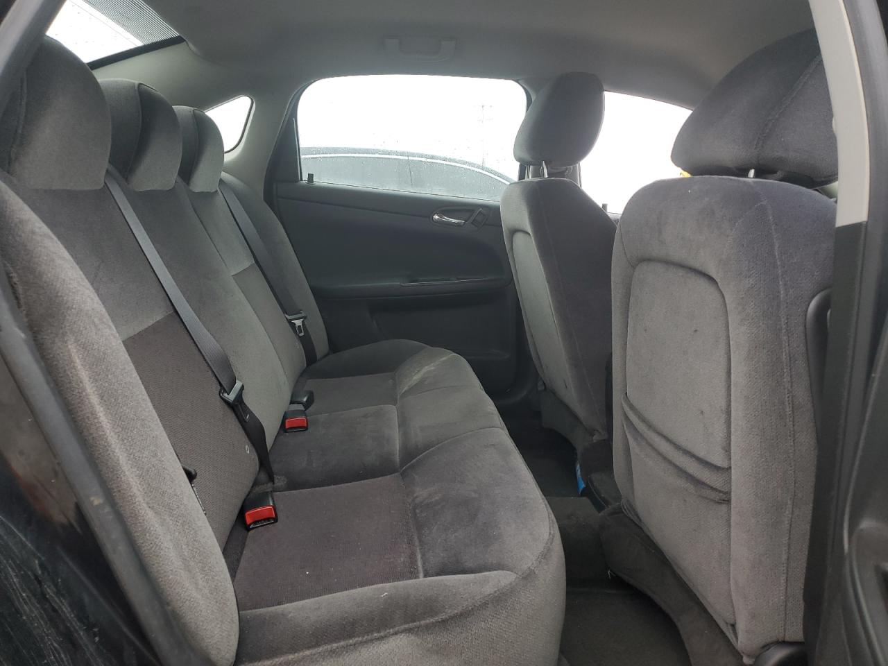 2009 Chevrolet Impala - Image 10
