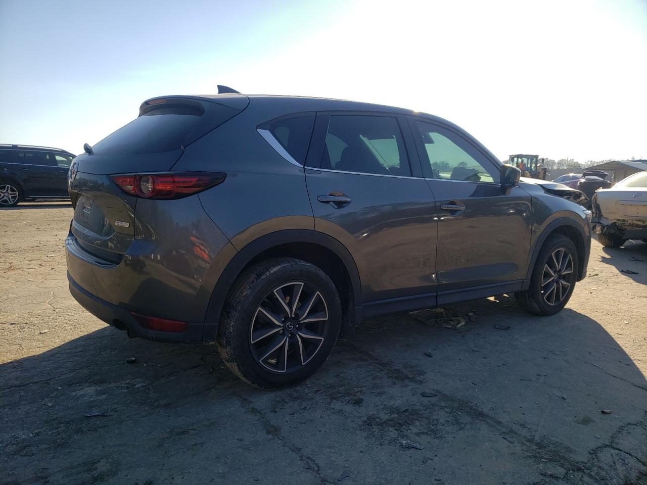 2017 Mazda CX-5 - Image 3
