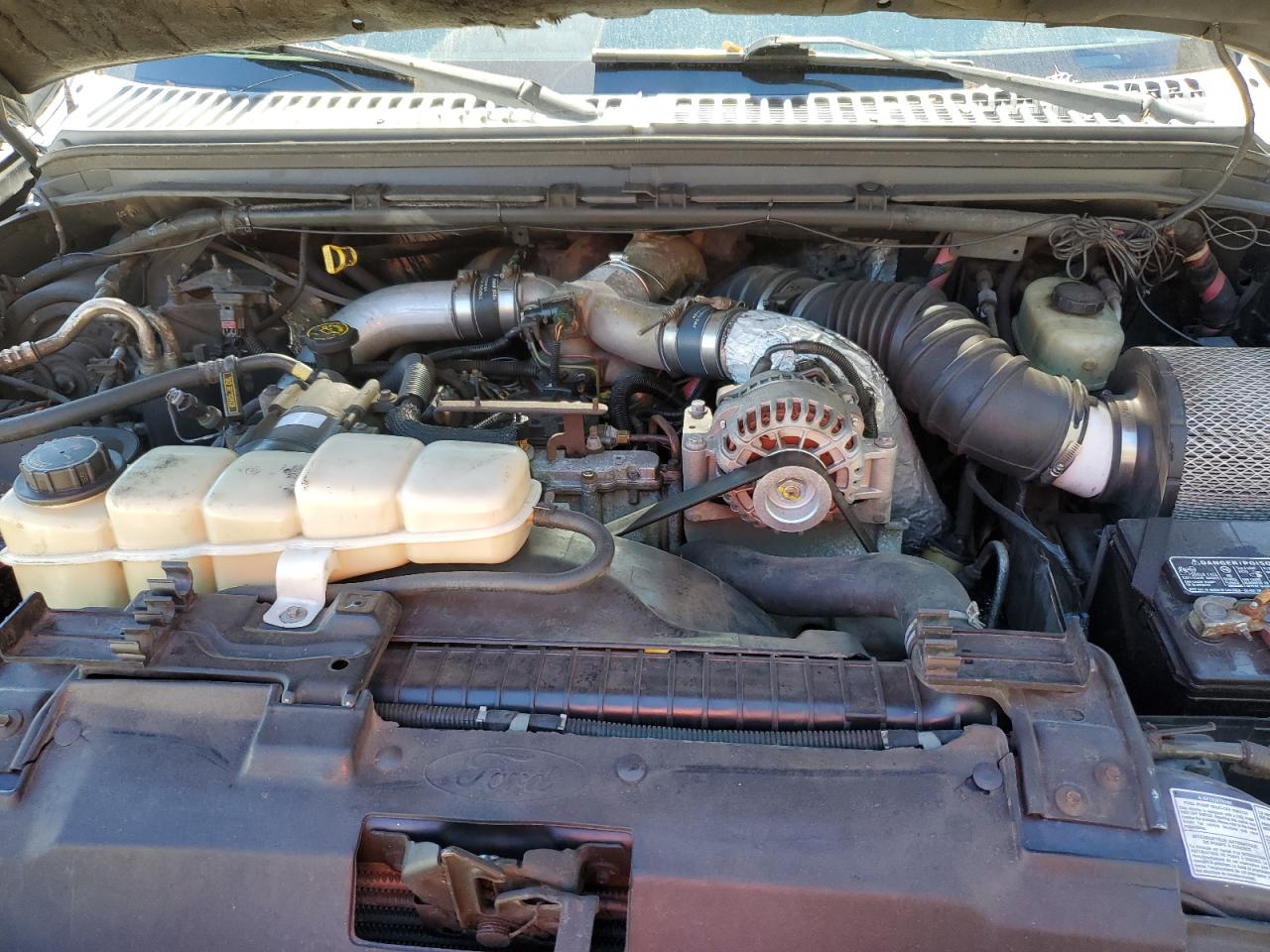 2002 Ford F350 - Image 12