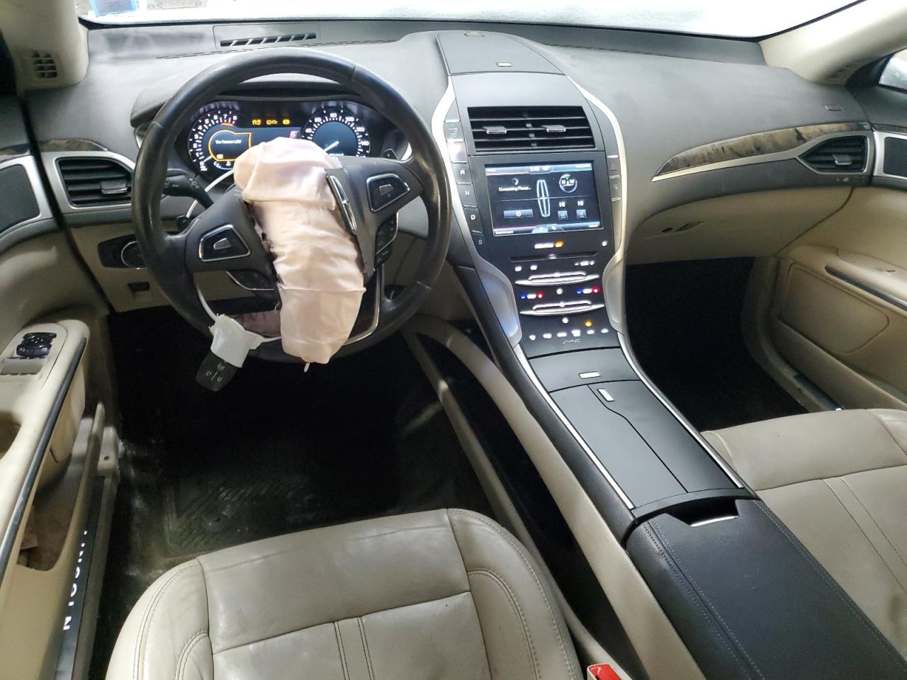 2016 Lincoln MKZ - Image 8