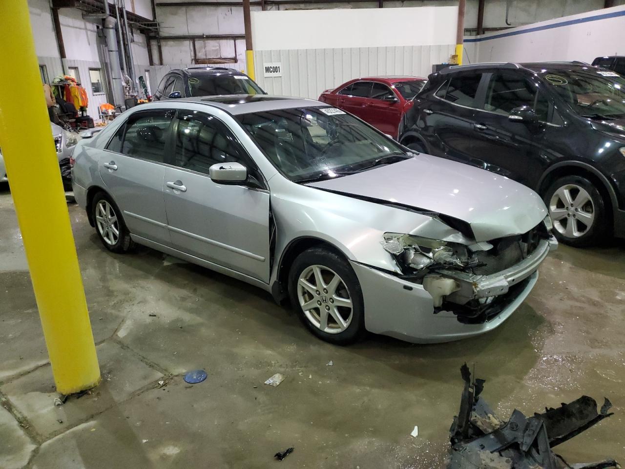 2004 Honda Accord - Image 4