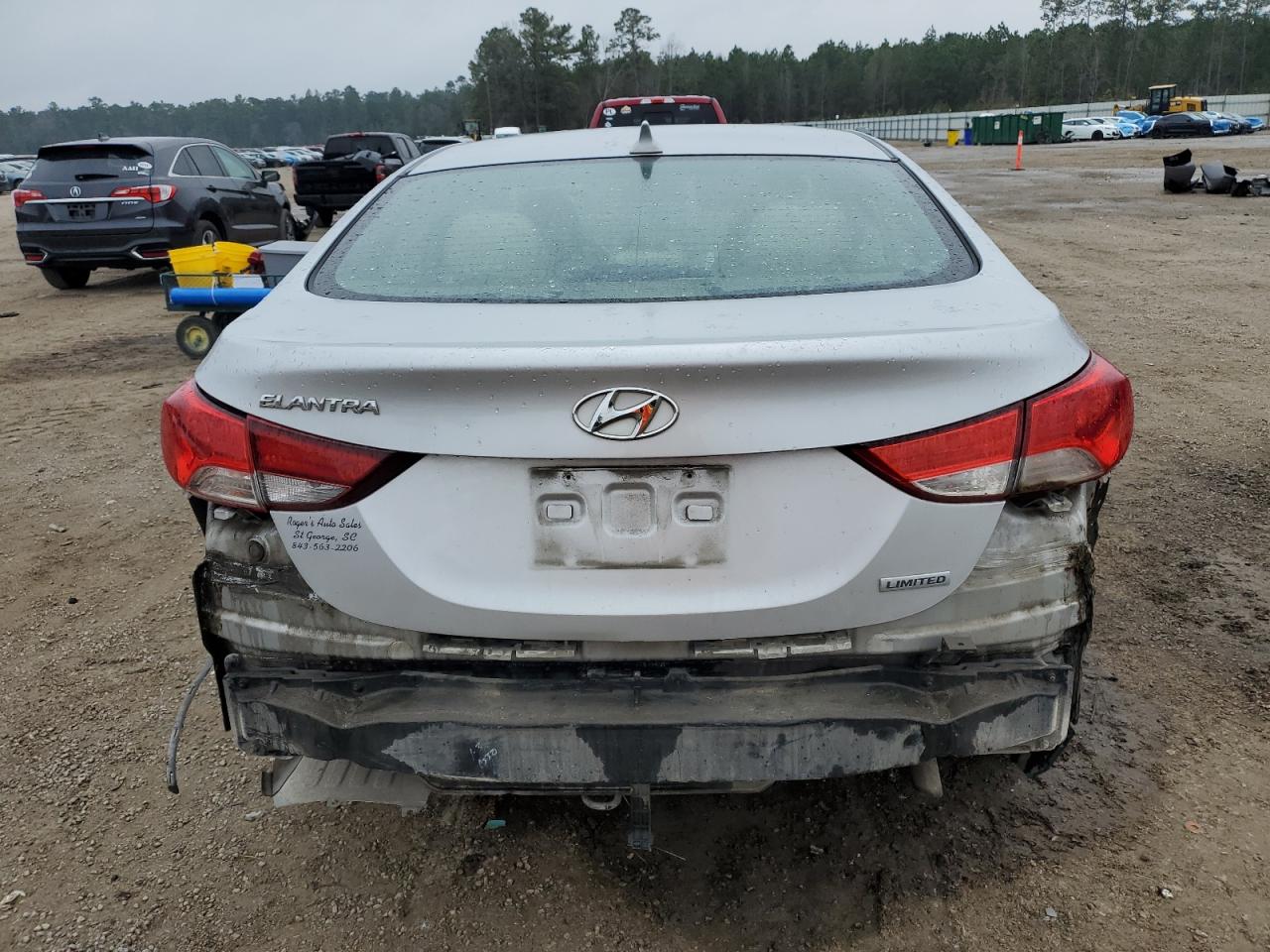 2013 Hyundai Elantra - Image 6