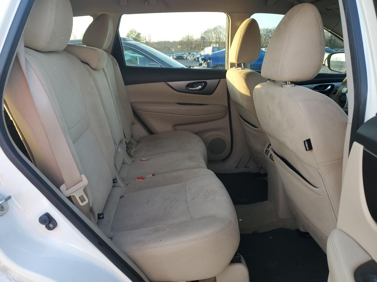 2015 Nissan Rogue - Image 12
