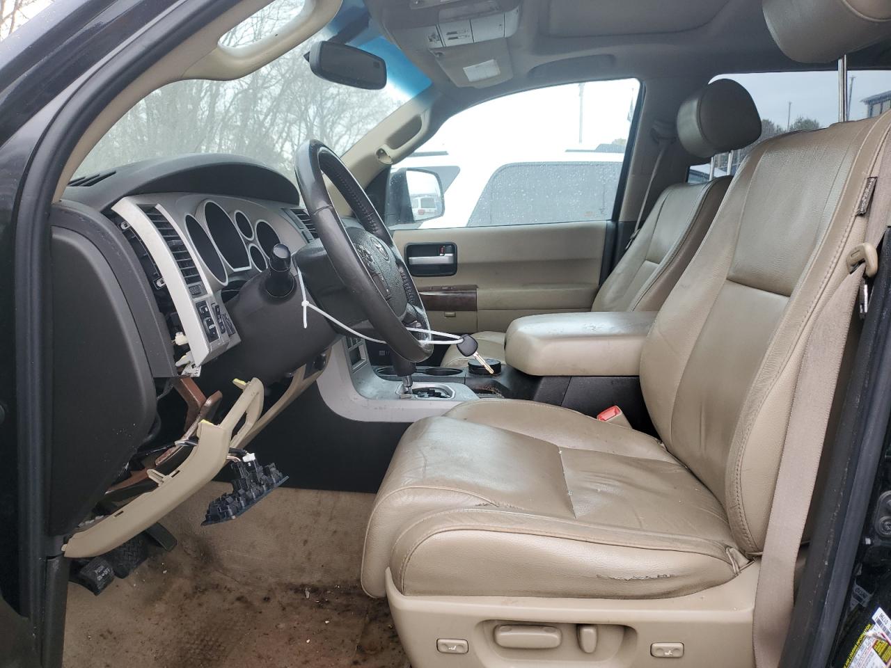 2008 Toyota Sequoia - Image 7