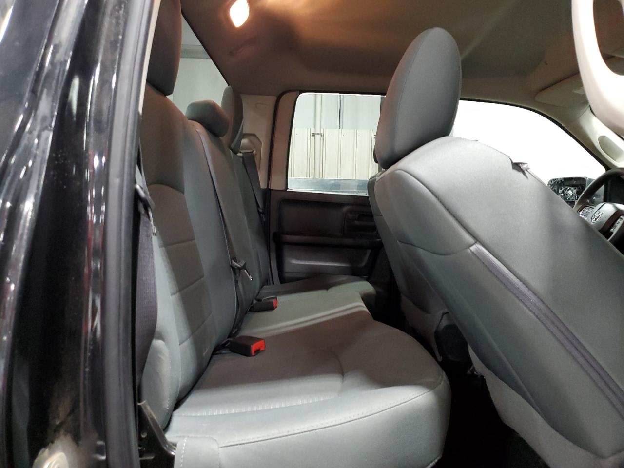 2018 RAM 1500 - Image 10