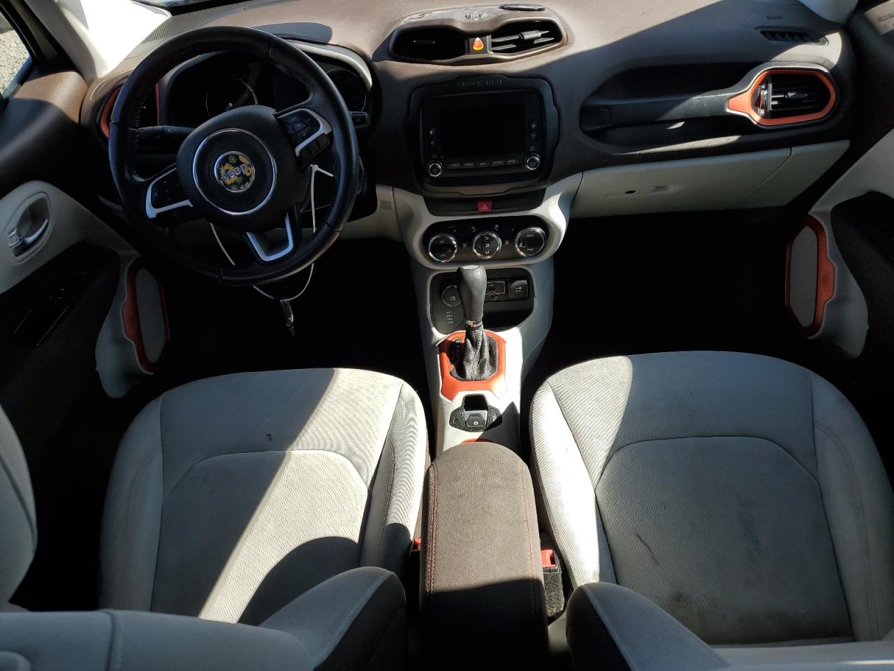 2016 Jeep Renegade - Image 8