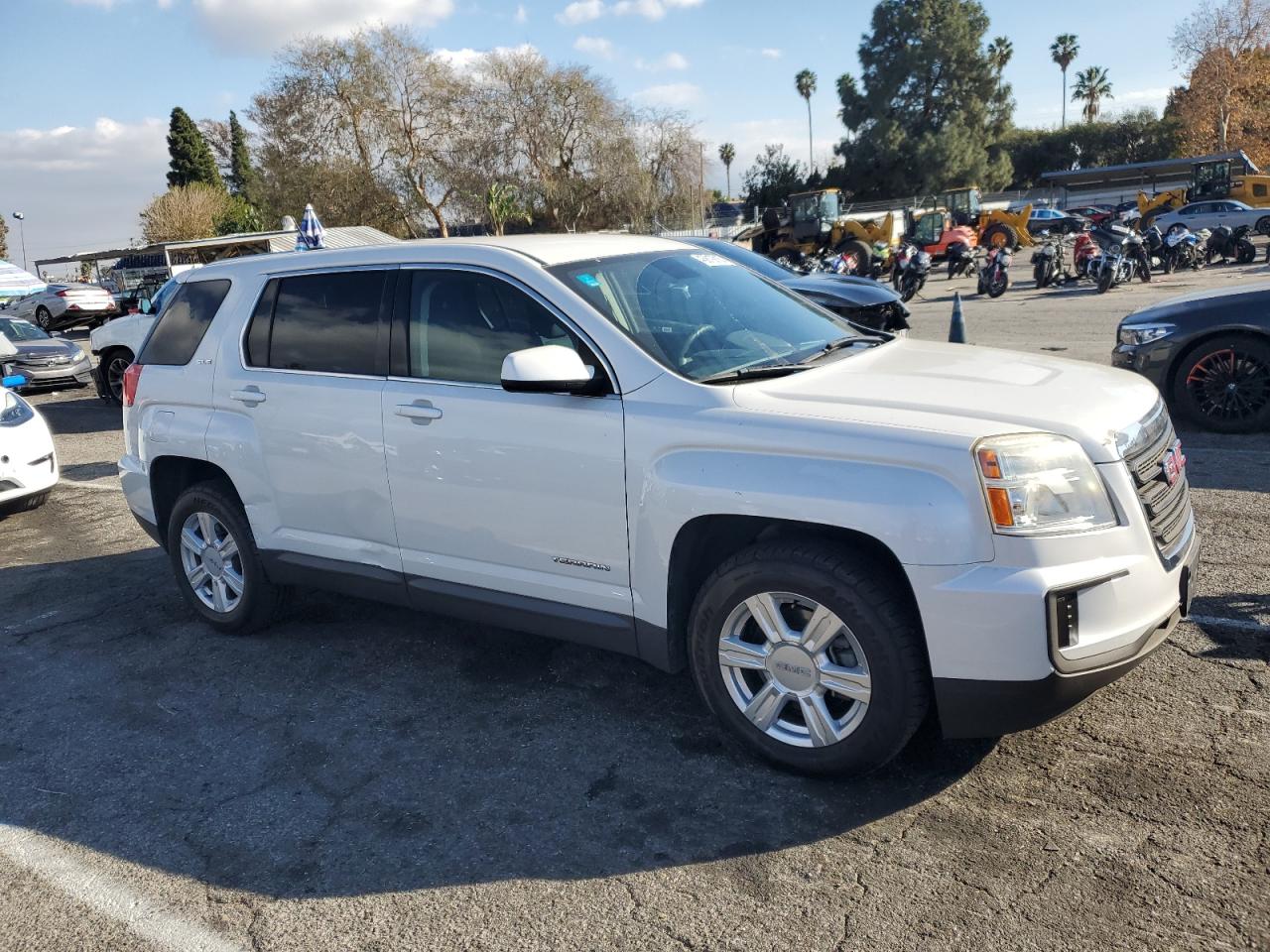 2016 GMC Terrain - Image 4