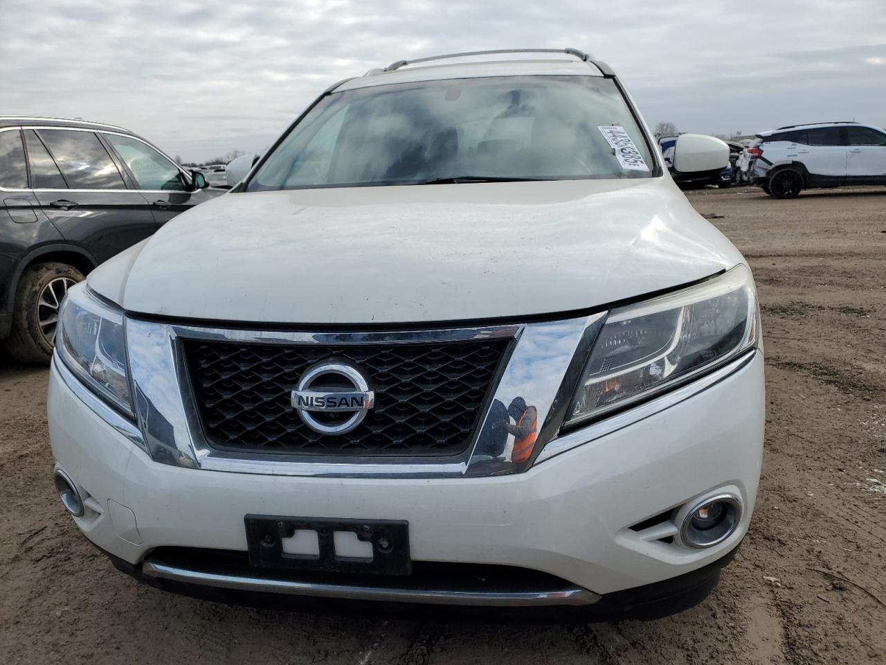 2015 Nissan Pathfinder - Image 5