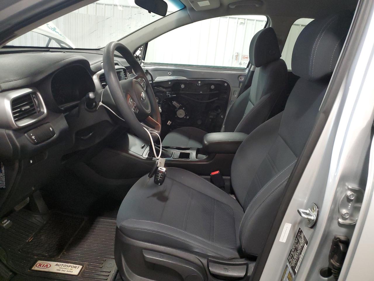 2017 Kia Sorento - Image 7