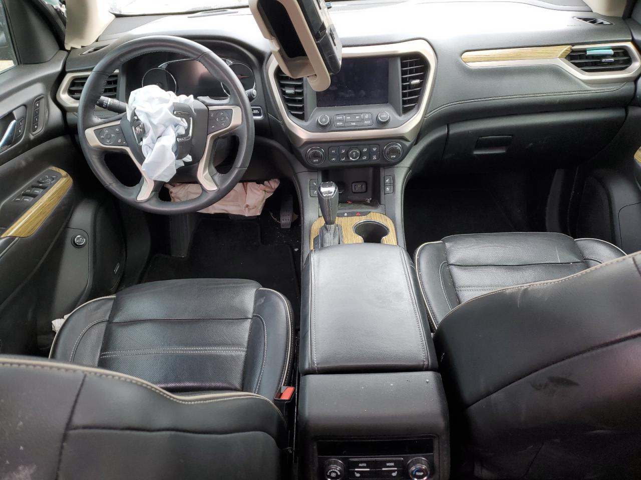 2017 GMC Acadia - Image 8