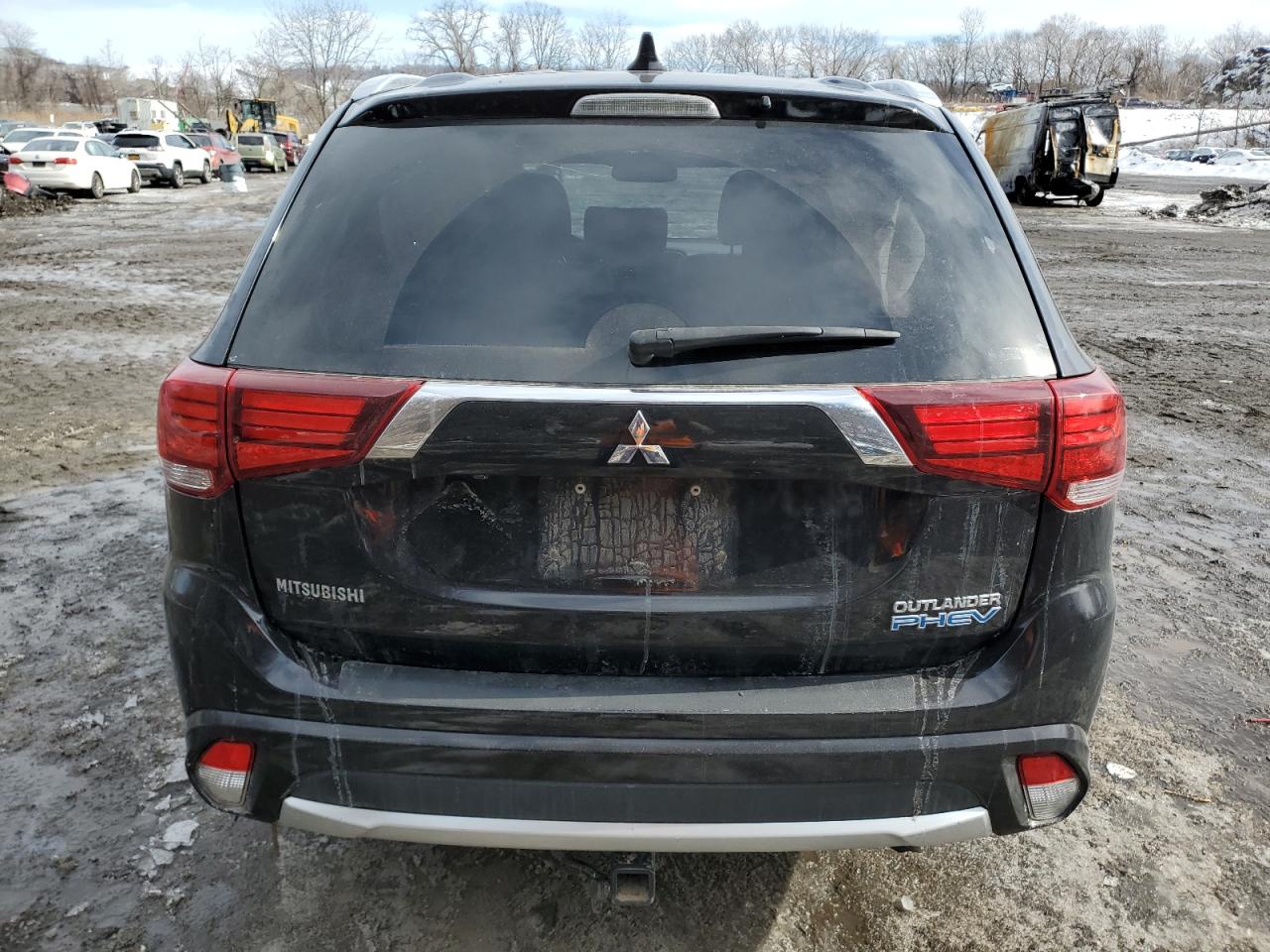2018 Mitsubishi Outlander - Image 6