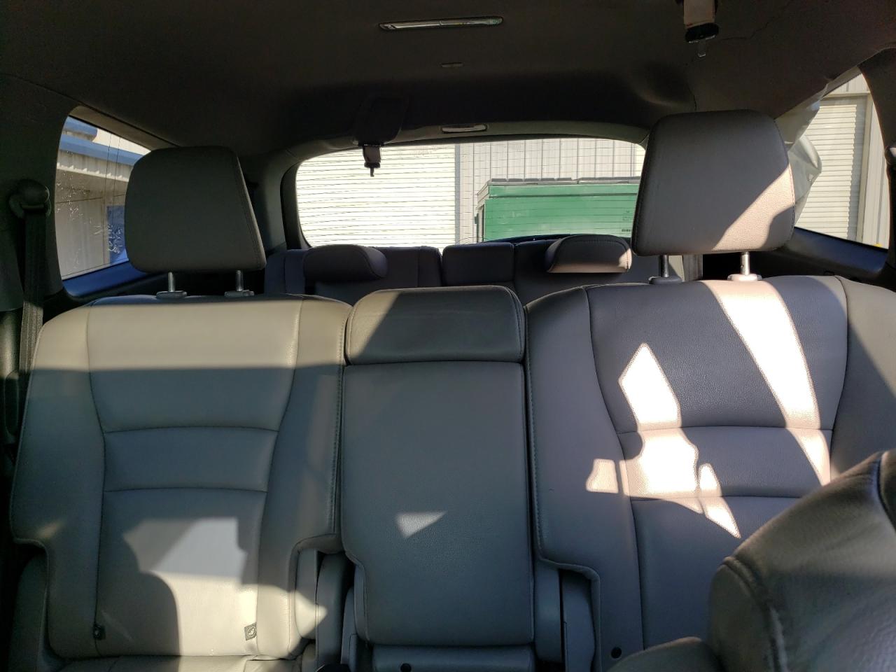 2017 Honda Pilot - Image 10