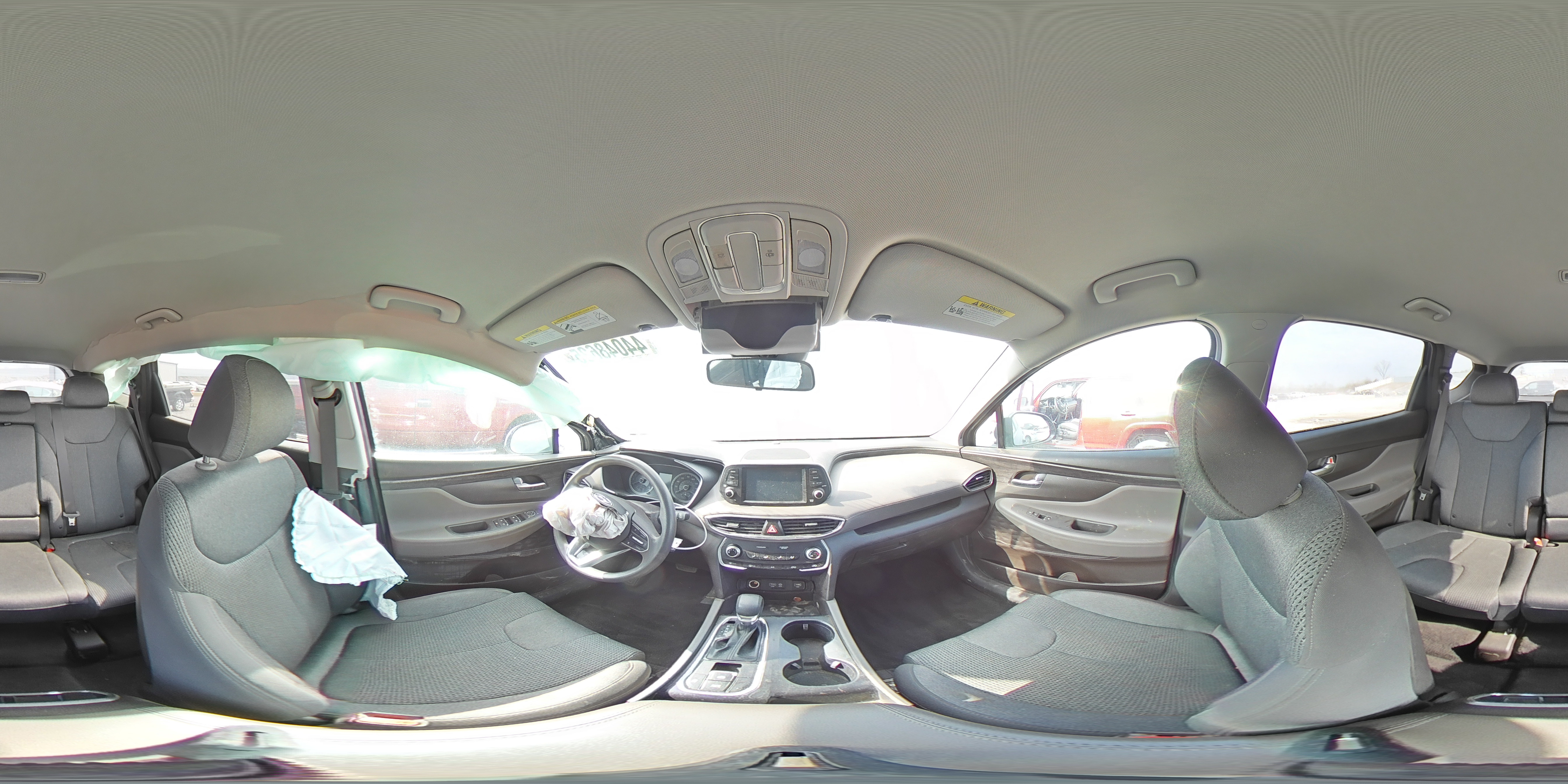 2020 Hyundai Santa Fe - Image 15