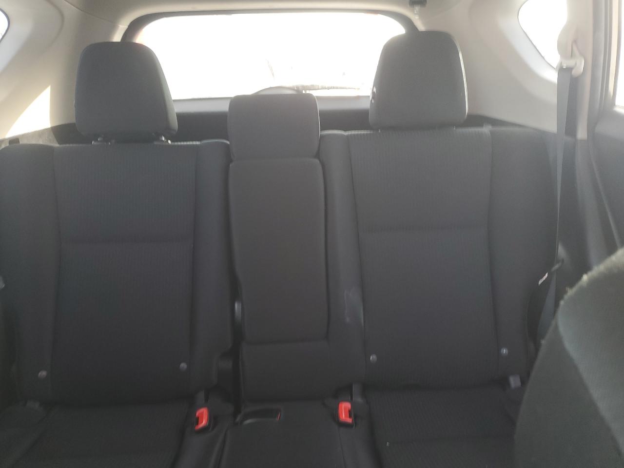 2015 Toyota RAV 4 - Image 10