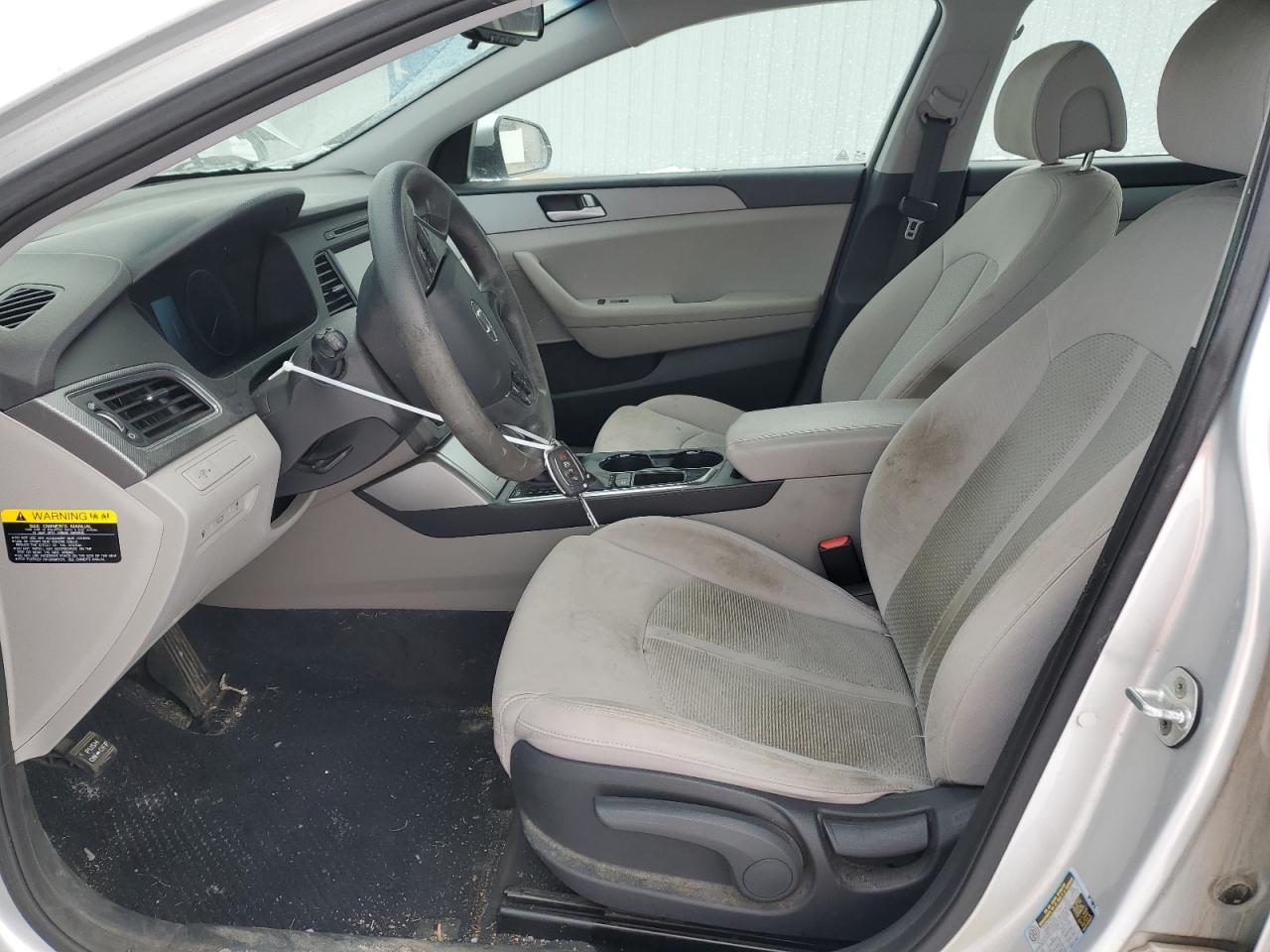 2016 Hyundai Sonata - Image 7