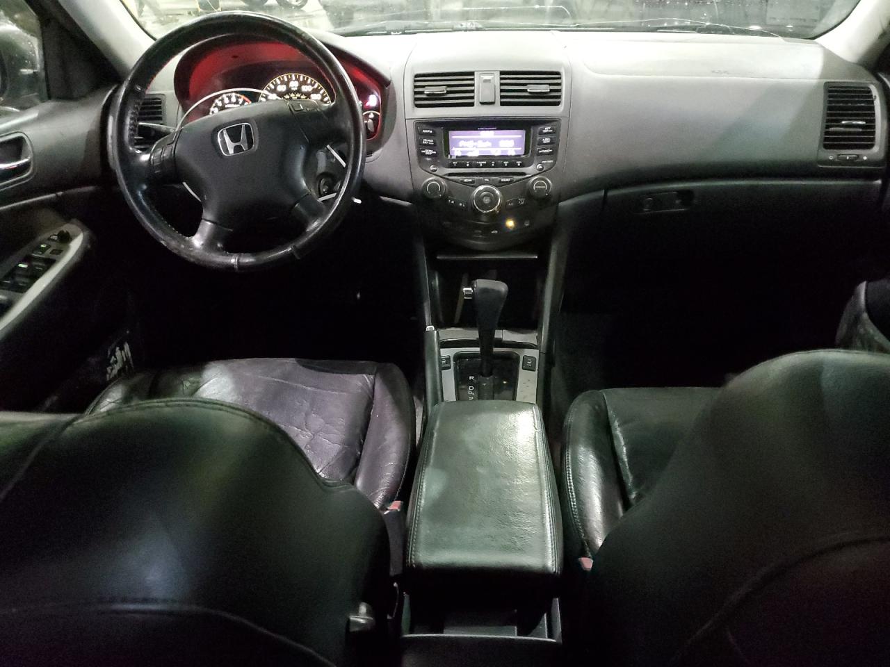 2004 Honda Accord - Image 8