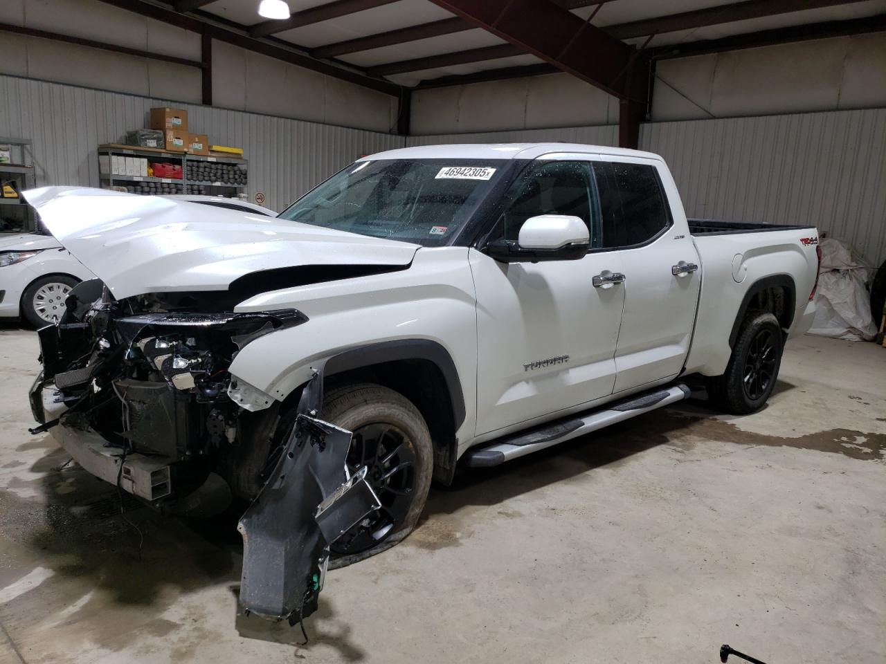 VIN: 5TFJA5DA1NX015655 2022 TOYOTA TUNDRA