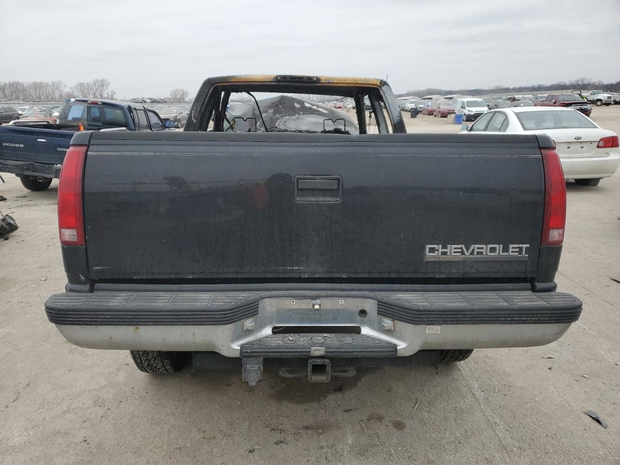 1998 Chevrolet Gmt-400 K1500 VIN: 2GCEK19R9W1107875 Lot: 44901355