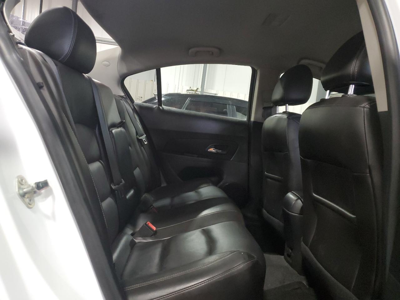 2015 Chevrolet Cruze - Image 10