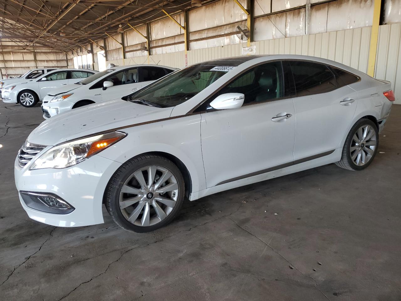 2016 Hyundai Azera - Image 1
