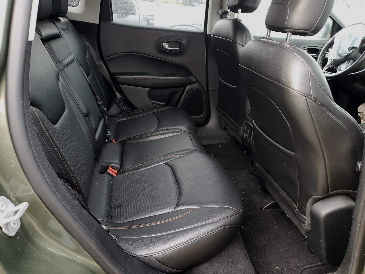 2018 Jeep Compass - Image 11
