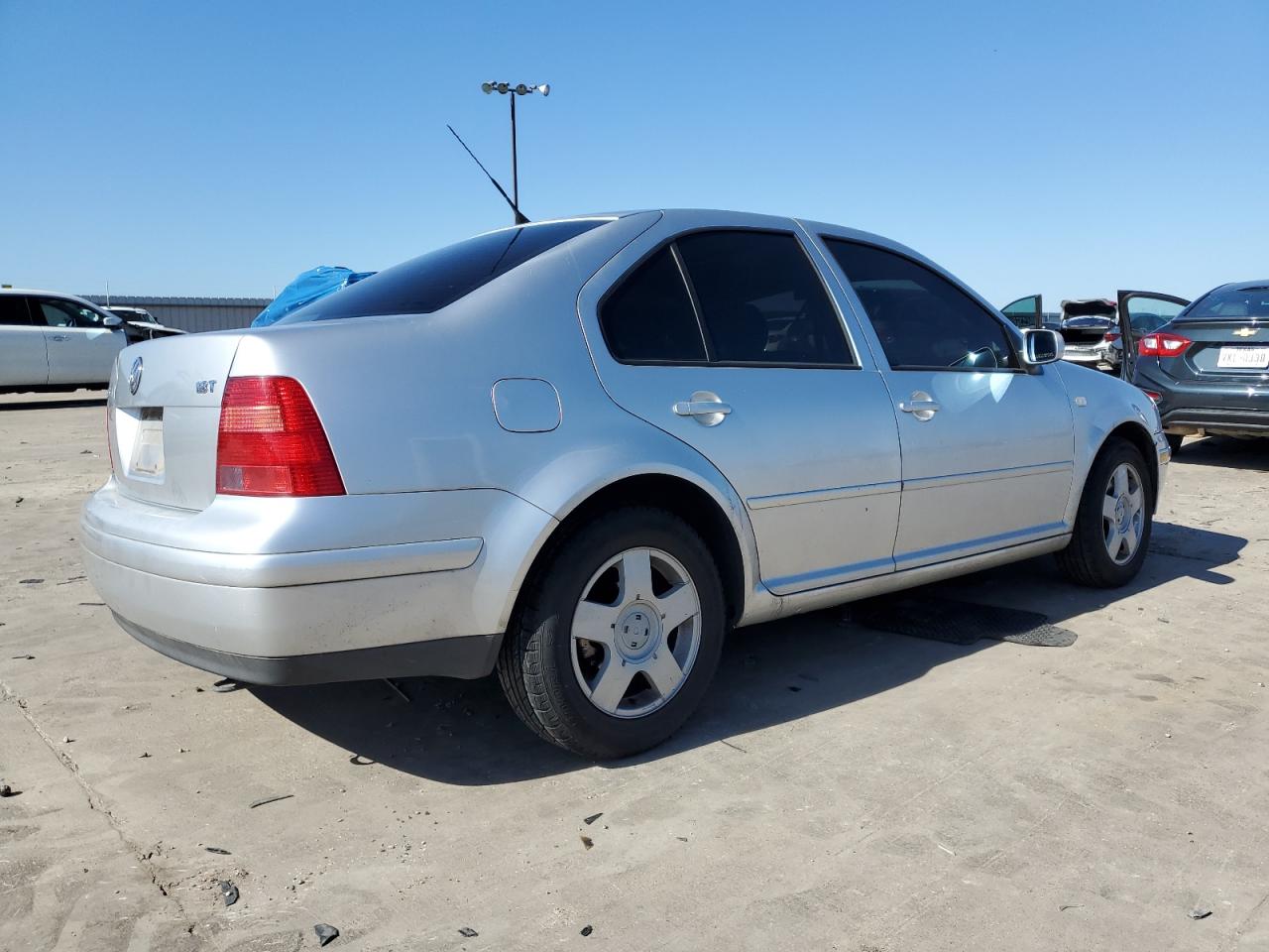 2000 Volkswagen Jetta - Image 3