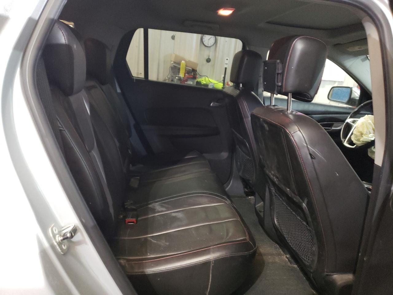 2010 GMC Terrain - Image 12